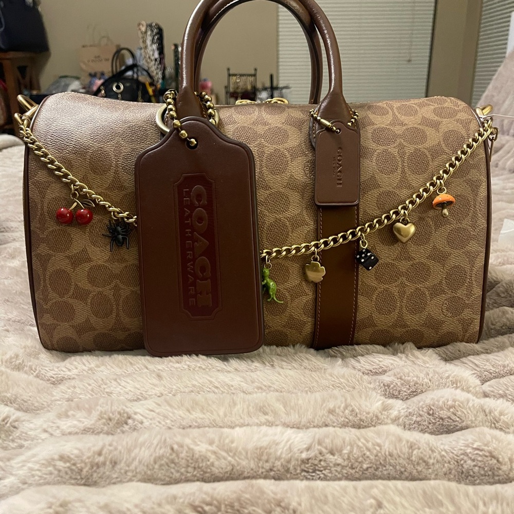 Coach XL Hangtag - Picture 4 of 8